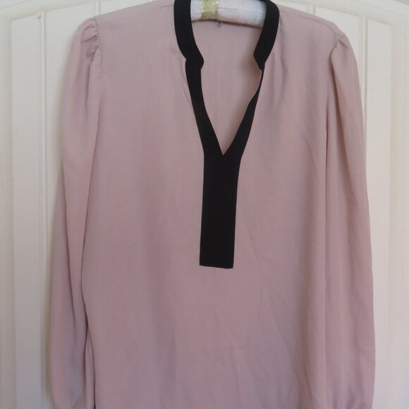 Anne KLEIN Cream with Black Trim Sheer Blouse Medium (K451) - Picture 1 of 4
